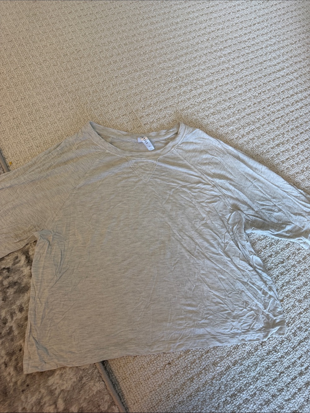 Fabletics Heather Gray Long Sleeve Crew Top